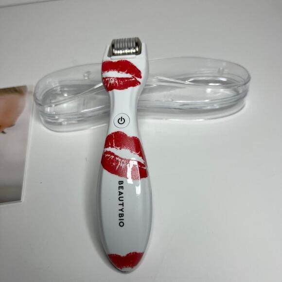 BeautyBio GloPro Microneedling Tool - Picture 2 of 4